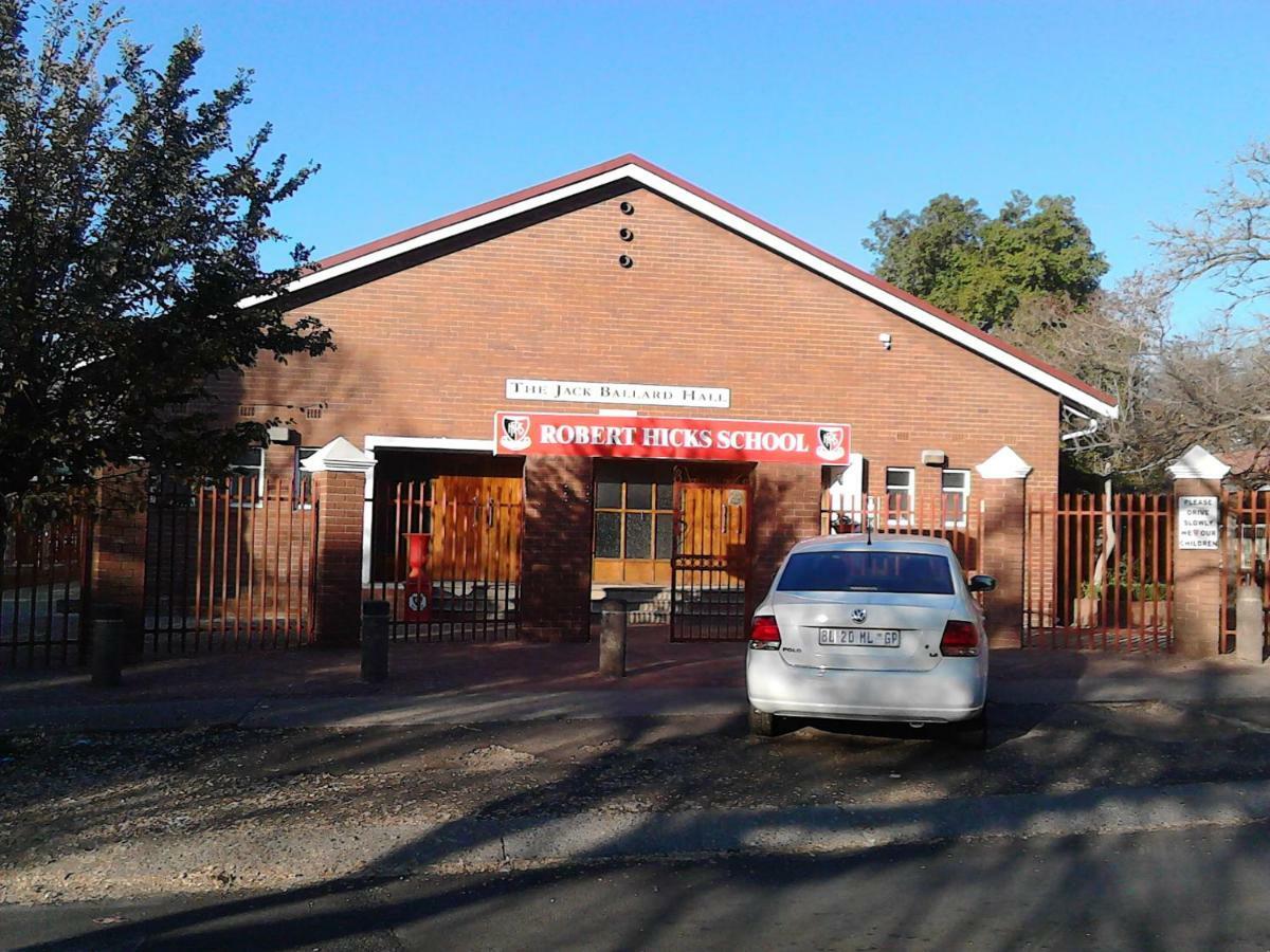 Eleventh Avenue Guesthouse And Conferencing Pretoria-Noord Exterior foto